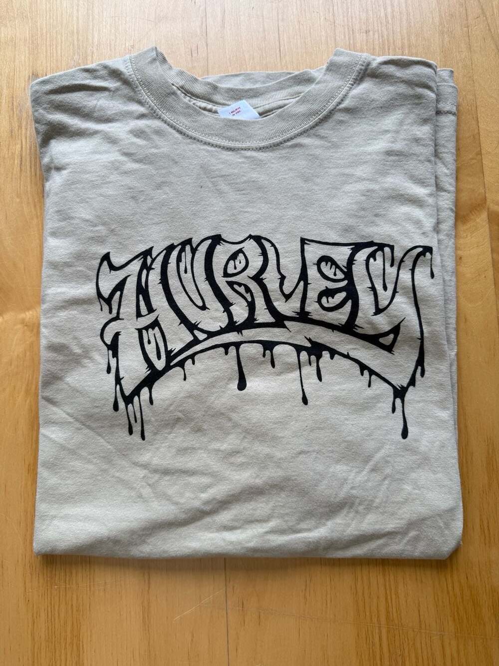 Hurley Graphic T-Shirt Size XL Tan Drip Logo Y2K Surf Tee